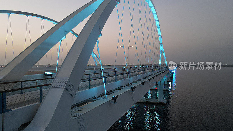 海湾微风桥彭萨科拉佛罗里达州10月2日夜间拍摄2023 |大疆Mavic航空2